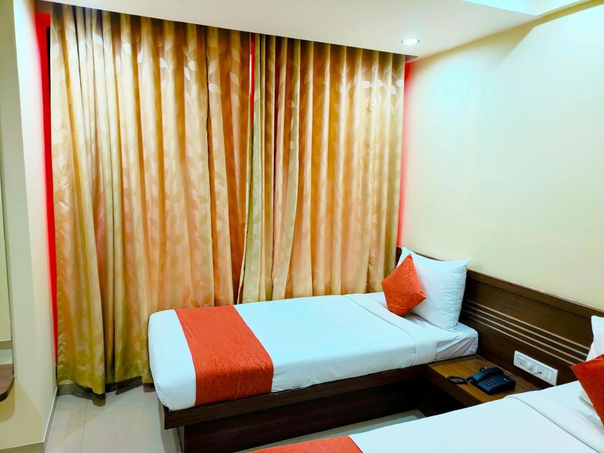 Sai Srushti By Neem Square Hotel Shirdi Exterior photo