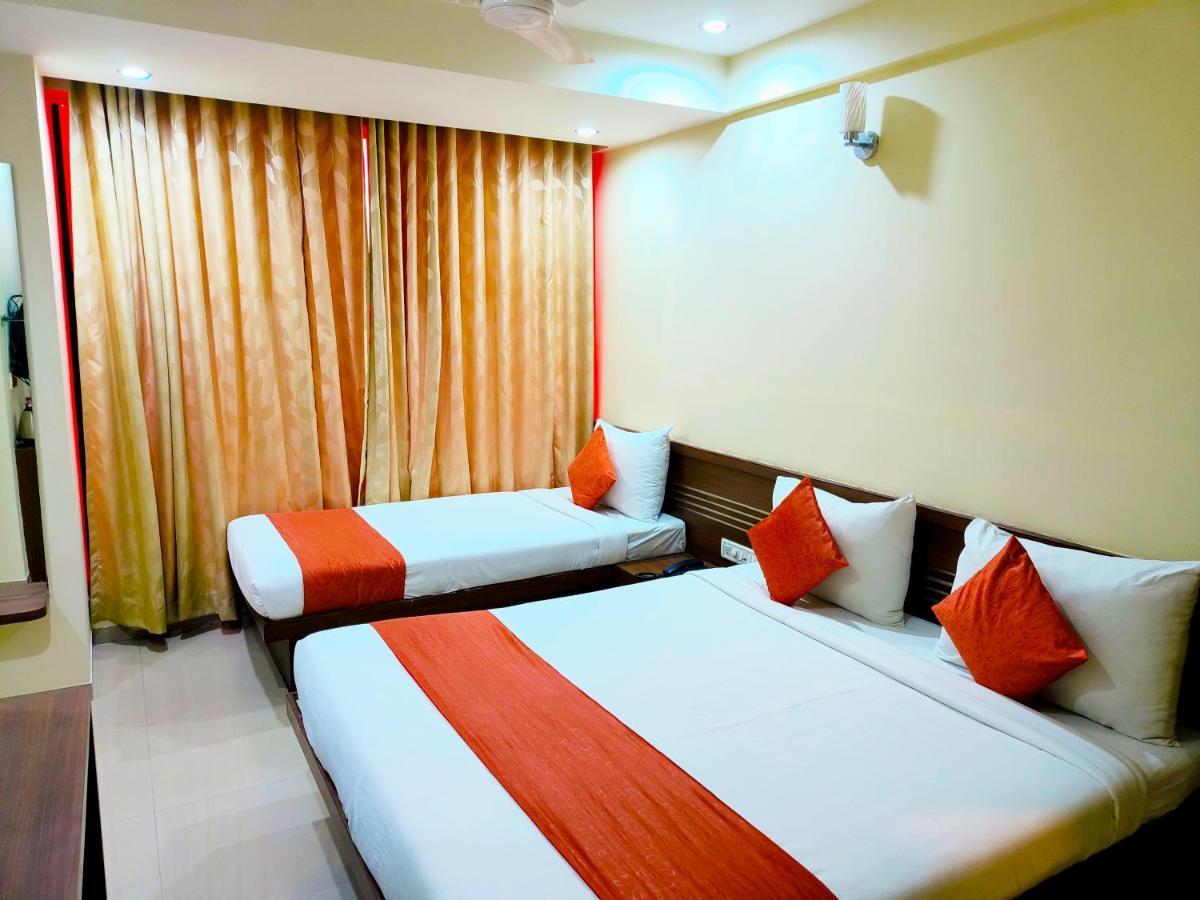 Sai Srushti By Neem Square Hotel Shirdi Exterior photo