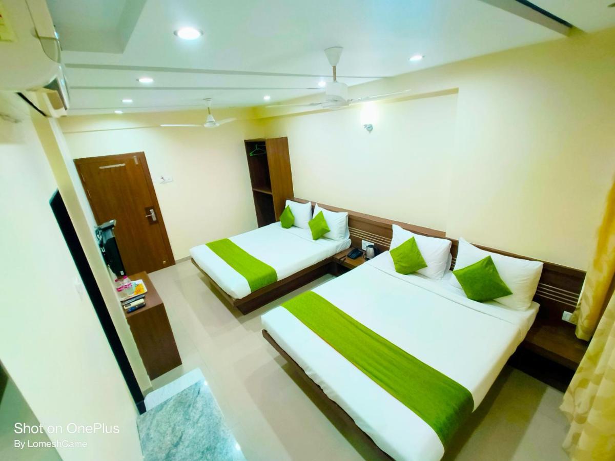 Sai Srushti By Neem Square Hotel Shirdi Exterior photo