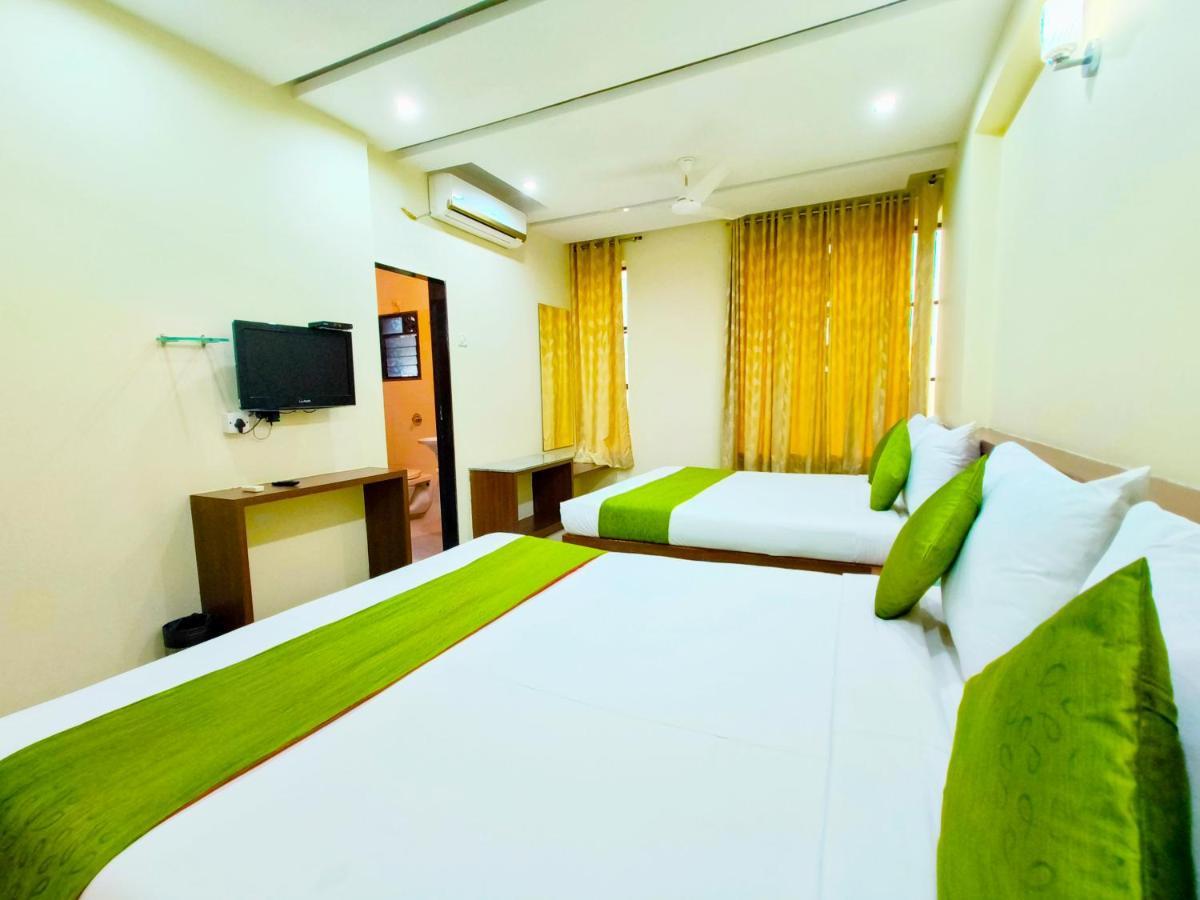 Sai Srushti By Neem Square Hotel Shirdi Exterior photo