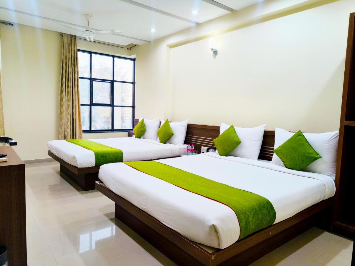 Sai Srushti By Neem Square Hotel Shirdi Exterior photo