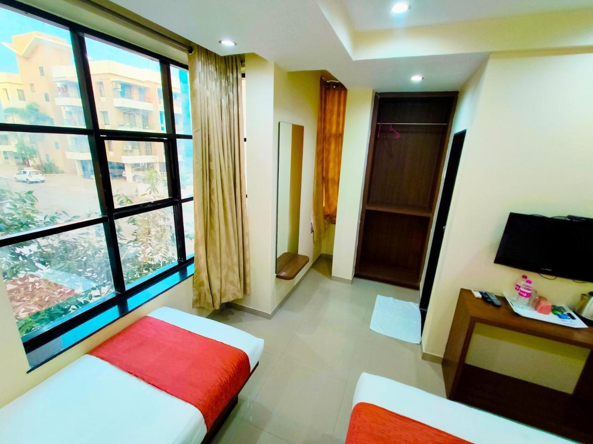 Sai Srushti By Neem Square Hotel Shirdi Exterior photo