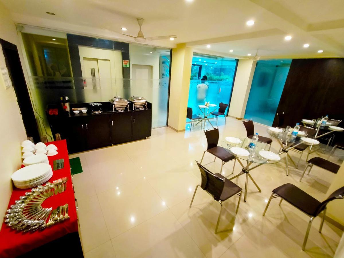 Sai Srushti By Neem Square Hotel Shirdi Exterior photo