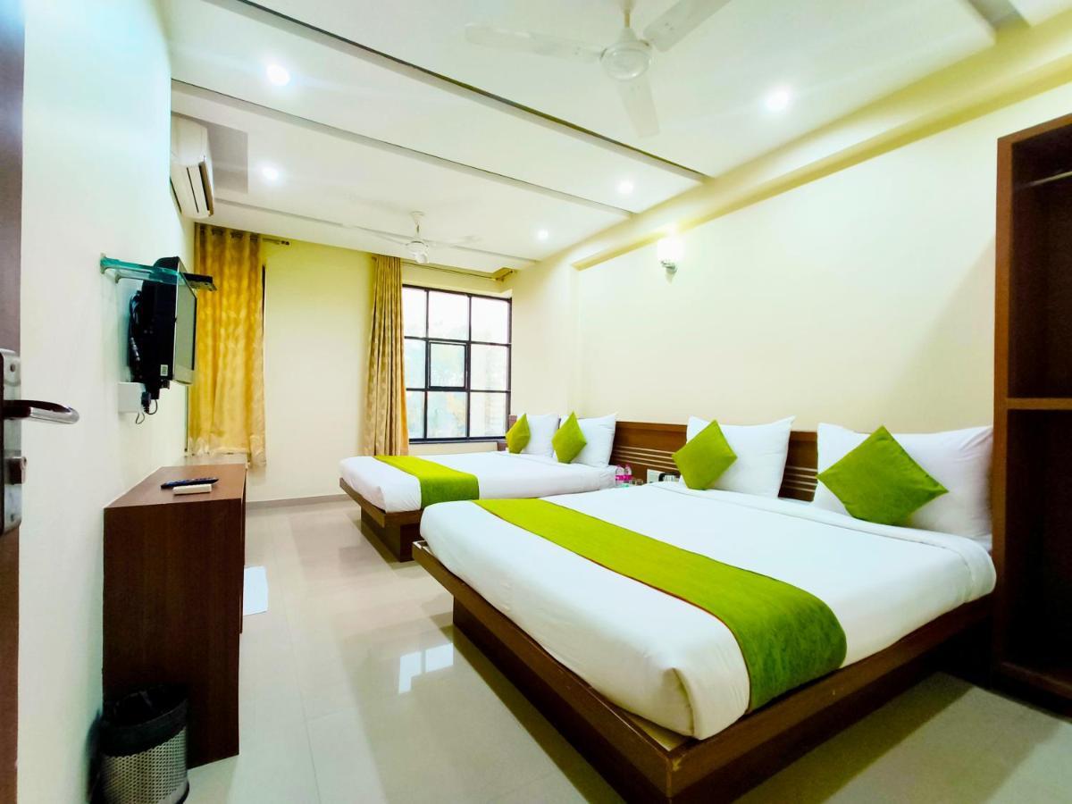 Sai Srushti By Neem Square Hotel Shirdi Exterior photo